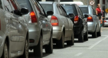 Dívidas de IPVA e taxas estaduais podem ser pagas com desconto de até 100% em juros e multas Dívidas de IPVA e taxas estaduais podem ser pagas com desconto de até 100% em juros e multas