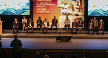 Zema assina autorização para repasse de R$ 1,5 bilhão aos municípios mineiros, Lagoa Formosa receberá 1,5 milhão Zema assina autorização para repasse de R$ 1,5 bilhão aos municípios mineiros, Lagoa Formosa receberá 1,5 milhão
