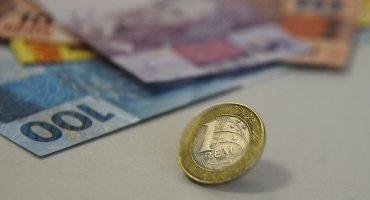 Orçamento de 2022 prevê salário mínimo de R$ 1.169 Orçamento de 2022 prevê salário mínimo de R$ 1.169