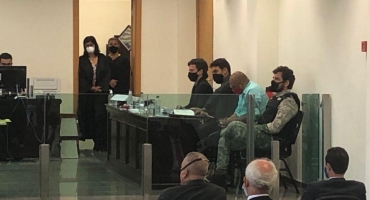 Acusado de atirar contra ex-companheira em Patos de Minas é condenado à seis anos e meio de prisão no regime semi aberto Acusado de atirar contra ex-companheira em Patos de Minas é condenado à seis anos e meio de prisão no regime semi aberto