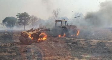 Após 10 dias de trabalho e morte de militar, Corpo de Bombeiros controla incêndio na região de Arinos, região noroeste de Minas Após 10 dias de trabalho e morte de militar, Corpo de Bombeiros controla incêndio na região de Arinos, região noroeste de Minas