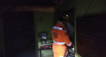 Casa em propriedade rural no município de Presidente Olegário é incendiada Casa em propriedade rural no município de Presidente Olegário é incendiada
