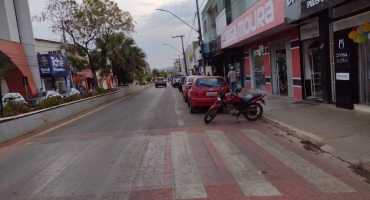 Homem de Carmo do Paranaíba é preso em Paracatu suspeito de aplicar golpes em comércio local Homem de Carmo do Paranaíba é preso em Paracatu suspeito de aplicar golpes em comércio local