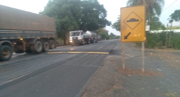 DNIT constrói quebra-molas na comunidade de Campina Verde na BR-354 no município de Lagoa Formosa DNIT constrói quebra-molas na comunidade de Campina Verde na BR-354 no município de Lagoa Formosa