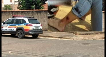 Motoqueiro é baleado pela Polícia Militar no Bairro Antônio Caixeta em Patos de Minas Motoqueiro é baleado pela Polícia Militar no Bairro Antônio Caixeta em Patos de Minas