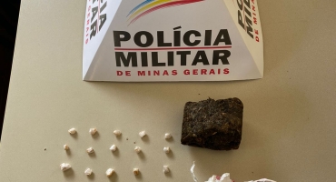 Suspeito de tráfico de drogas é preso em Carmo do Paranaíba com pedras de crack Suspeito de tráfico de drogas é preso em Carmo do Paranaíba com pedras de crack