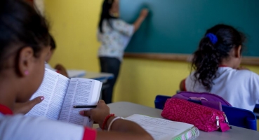 MEC lança cursos a distância para professores da educação infantil MEC lança cursos a distância para professores da educação infantil