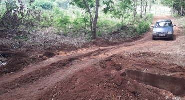 Secretaria de Obras de Lagoa Formosa explica porque não foi possível concluir construção de mata-burro em fazenda do município Secretaria de Obras de Lagoa Formosa explica porque não foi possível concluir construção de mata-burro em fazenda do município