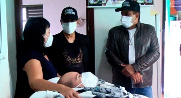 Dupla sertaneja faz campanha para ajudar Thiaguinho, acamado há mais de 10 anos Dupla sertaneja faz campanha para ajudar Thiaguinho, acamado há mais de 10 anos