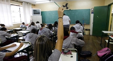 Alunos da rede estadual podem optar pelo ensino médio de tempo integral ou profissional em 2022 Alunos da rede estadual podem optar pelo ensino médio de tempo integral ou profissional em 2022