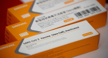 CoronaVac mostra-se eficaz contra Ômicron, diz laboratório chinês CoronaVac mostra-se eficaz contra Ômicron, diz laboratório chinês