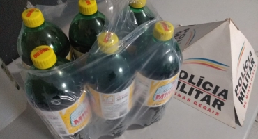 Homem de 30 anos é preso depois de furtar fardo de refrigerante em padaria de Lagoa Formosa Homem de 30 anos é preso depois de furtar fardo de refrigerante em padaria de Lagoa Formosa