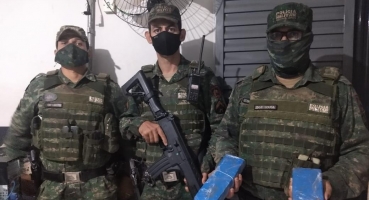 Polícia Ambiental localiza apetrechos de pesca, armadilha e droga durante patrulhamento aquático no Rio Paranaíba