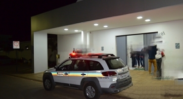 Homem de 39 anos é esfaqueado por adolescente na cidade de Lagoa Formosa Homem de 39 anos é esfaqueado por adolescente na cidade de Lagoa Formosa