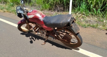Jovem foge com motocicleta roubada, mas é preso pela Polícia Militar em Quintinos Jovem foge com motocicleta roubada, mas é preso pela Polícia Militar em Quintinos