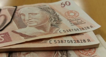2022: Salário mínimo passa a ser de R$ 1.212 a partir de 1 de janeiro 2022: Salário mínimo passa a ser de R$ 1.212 a partir de 1 de janeiro