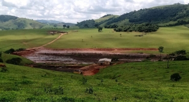 Barragem se rompe na cidade de Ouro Fino, sudeste de Minas Gerais Barragem se rompe na cidade de Ouro Fino, sudeste de Minas Gerais