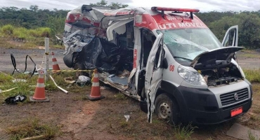 Homem de 74 anos sai de Araxá em ambulância para fazer cirurgia em Belo Horizonte e morre em acidente na BR-262 Homem de 74 anos sai de Araxá em ambulância para fazer cirurgia em Belo Horizonte e morre em acidente na BR-262