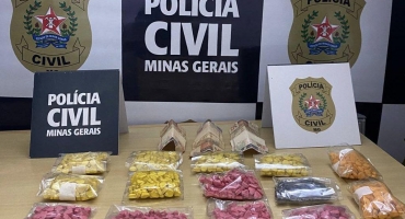 Homens são presos em Patos de Minas pela Polícia com mais de mil comprimidos de ecstasy Homens são presos em Patos de Minas pela Polícia com mais de mil comprimidos de ecstasy