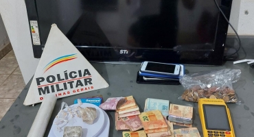 Trio é detido com drogas, dinheiro e balança de precisão em Lagoa Grande Trio é detido com drogas, dinheiro e balança de precisão em Lagoa Grande