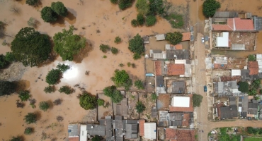 Chuvas: Rio Paranaíba em Patos de Minas está a quase 10 metros acima do nível Chuvas: Rio Paranaíba em Patos de Minas está a quase 10 metros acima do nível