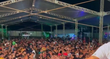 Carnaval em Patos de Minas: moradores e pacientes reclamam do barulho; organização nega Carnaval em Patos de Minas: moradores e pacientes reclamam do barulho; organização nega