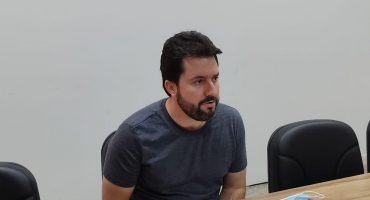 Prefeito de Patos de Minas fala sobre atraso na entrega de kits escolares e falta de professores Prefeito de Patos de Minas fala sobre atraso na entrega de kits escolares e falta de professores