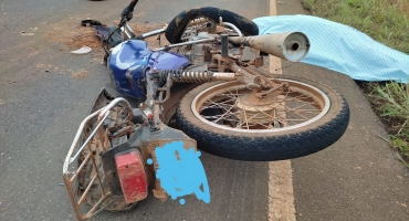 Motoqueiro de 18 anos morre em acidente na MG 410, em Presidente Olegário. Motoqueiro de 18 anos morre em acidente na MG 410, em Presidente Olegário.
