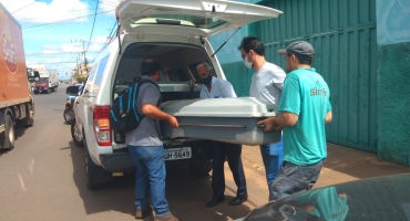 Trabalhador morre após ser atingido por peça que se soltou de máquina em marcenaria na cidade de Patos de Minas Trabalhador morre após ser atingido por peça que se soltou de máquina em marcenaria na cidade de Patos de Minas