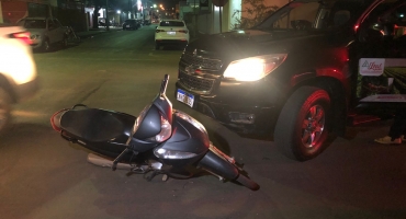 Motociclista fica ferida após acidente no Bairro Lagoa Grande em Patos de Minas Motociclista fica ferida após acidente no Bairro Lagoa Grande em Patos de Minas