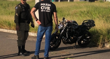 Pai morre e filho fica gravemente ferido em acidente com motocicleta em Patos de Minas Pai morre e filho fica gravemente ferido em acidente com motocicleta em Patos de Minas