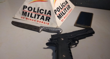 Quatro pessoas são detidas em Patos de Minas suspeitas de agressão e roubo Quatro pessoas são detidas em Patos de Minas suspeitas de agressão e roubo