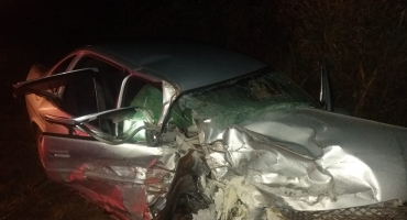 Mulher de 47 anos morre em acidente entre dois veículos na BR-352/354 em Carmo do Paranaíba Mulher de 47 anos morre em acidente entre dois veículos na BR-352/354 em Carmo do Paranaíba