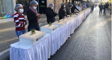 Patos de Minas completa 130 anos com desfile cívico, militar/estudantil e distribuição de bolo Patos de Minas completa 130 anos com desfile cívico, militar/estudantil e distribuição de bolo