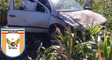 Motorista de 38 anos morre em capotamento na MGC-352 no município de Tiros Motorista de 38 anos morre em capotamento na MGC-352 no município de Tiros