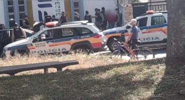 Perseguição a veículo em Patos de Minas termina com tiros e casal detido Perseguição a veículo em Patos de Minas termina com tiros e casal detido