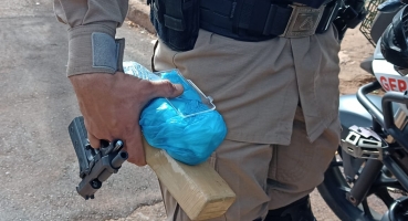 Operação “Fênix” da Polícia Militar em Patos de Minas apreende drogas, armas e cumpre mandados Operação “Fênix” da Polícia Militar em Patos de Minas apreende drogas, armas e cumpre mandados