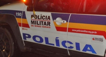 Indivíduos em motocicleta atiram contra boate no Bairro Jardim Paulistano em Patos de Minas 