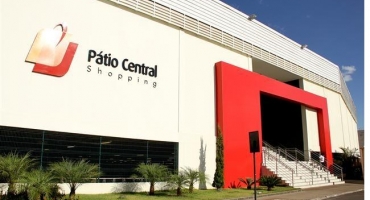 Bandidos furtam dinheiro e relógios em loja do Pátio Central Shopping em Patos de Minas Bandidos furtam dinheiro e relógios em loja do Pátio Central Shopping em Patos de Minas