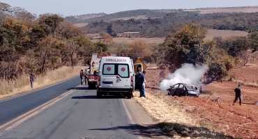 Motociclista morre em colisão com automóvel na MGC-354 no município de Presidente Olegário Motociclista morre em colisão com automóvel na MGC-354 no município de Presidente Olegário