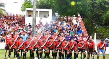 Com apoio da torcida Santa Cruz de Lagoa Formosa vence Vazante e lidera grupo A do Campeonato Regional Com apoio da torcida Santa Cruz de Lagoa Formosa vence Vazante e lidera grupo A do Campeonato Regional