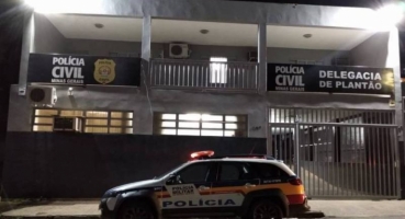 Após passar a noite fazendo uso de bebidas alcoólicas e drogas mulher esfaqueia companheiro Após passar a noite fazendo uso de bebidas alcoólicas e drogas mulher esfaqueia companheiro