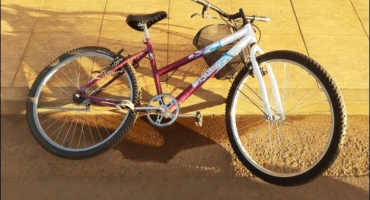 Lagoa Formosa: acidente entre bicicleta e automóvel deixa garota de 16 anos em estado grave Lagoa Formosa: acidente entre bicicleta e automóvel deixa garota de 16 anos em estado grave