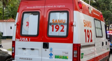 Patrocínio: jovem de 25 anos morre engasgada com casca de banana Patrocínio: jovem de 25 anos morre engasgada com casca de banana