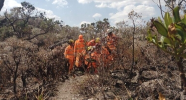 Policial militar morre ao cair de paraglider, em Araxá Policial militar morre ao cair de paraglider, em Araxá