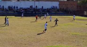 Ouro Verde vence o Niterói no jogo de ida da semifinal do Campeonato Regional Ouro Verde vence o Niterói no jogo de ida da semifinal do Campeonato Regional