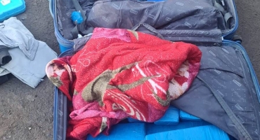 Passageiro de ônibus é preso pela PRF de Patos de Minas com 25 quilos de maconha Passageiro de ônibus é preso pela PRF de Patos de Minas com 25 quilos de maconha