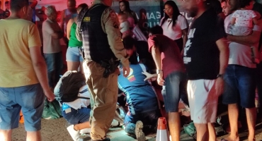 Pedestre fica gravemente ferido após ser atropelado por motociclista inabilitado Pedestre fica gravemente ferido após ser atropelado por motociclista inabilitado