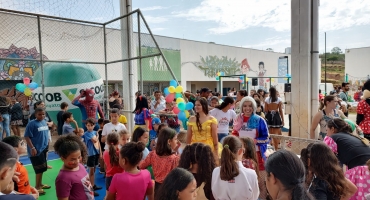 Sicoob Credipatos e prefeitura municipal realizam ação em Patos de Minas para comemorar o Dia das Crianças 