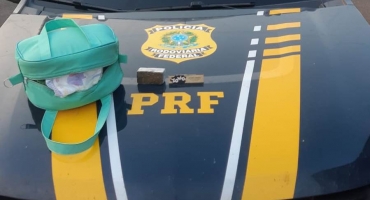 PRF de Patos de Minas encontra maconha em bolsa de bebê, durante operação na BR-365 PRF de Patos de Minas encontra maconha em bolsa de bebê, durante operação na BR-365